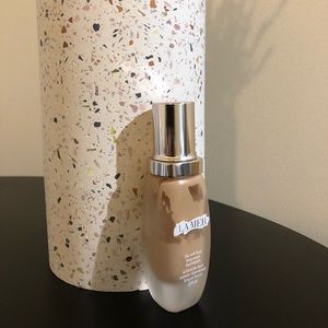 La Mer Long Wear Foundation SPF 20